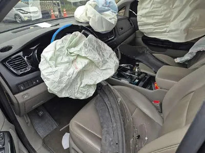 2016 Kia Carnival VIN: