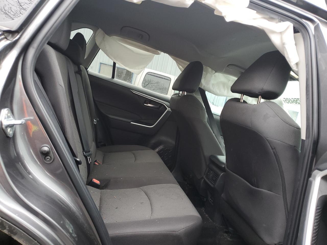 2022 TOYOTA RAV4 XLE VIN:2T3P1RFV1NC299585