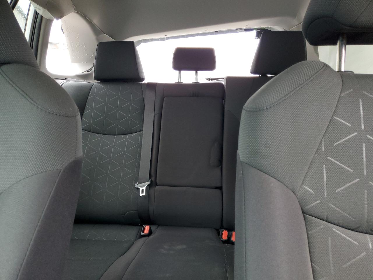 2024 TOYOTA RAV4 XLE VIN:2T3W1RFV4RC272074