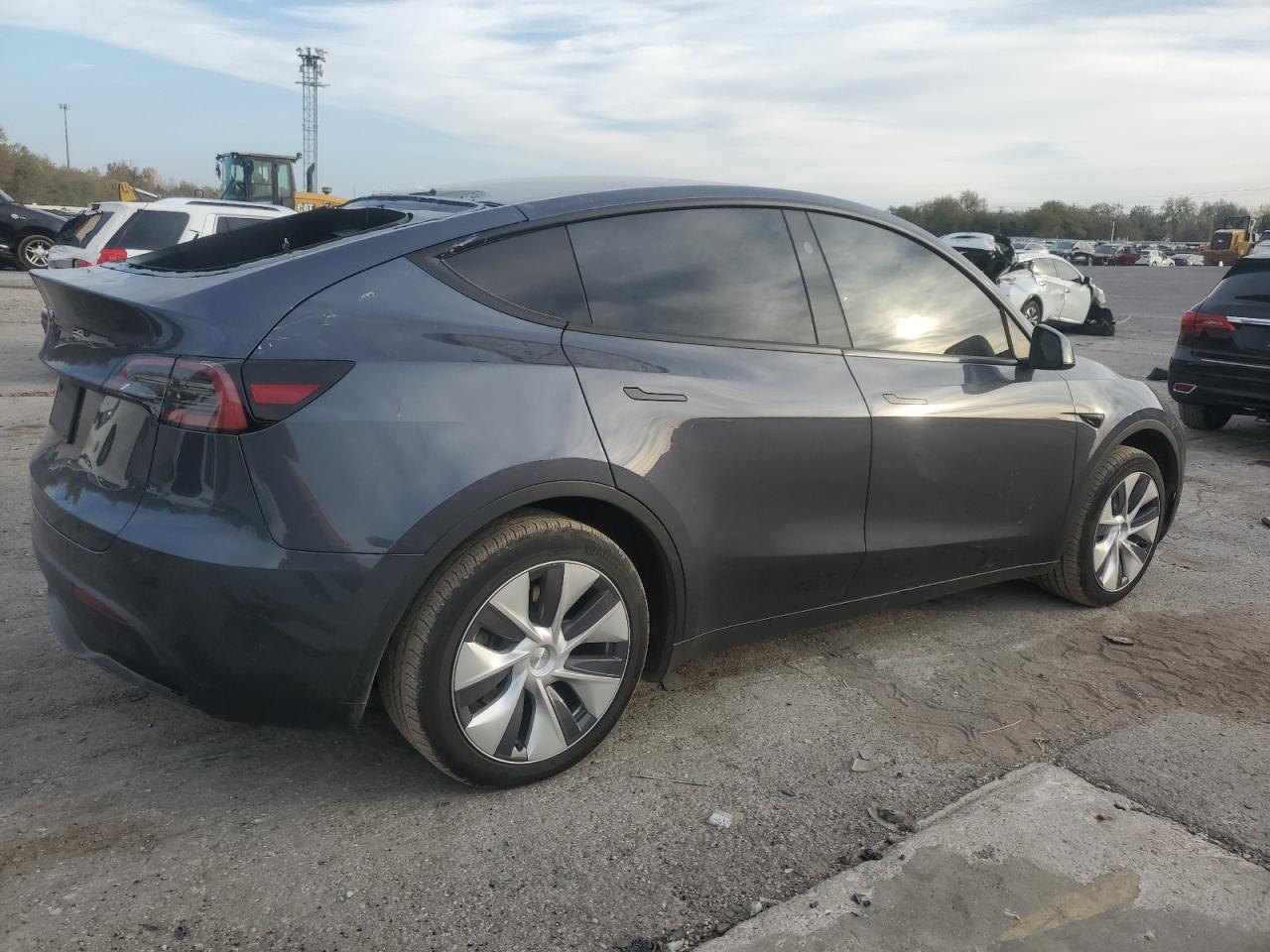 2023 TESLA MODEL Y  VIN:7SAYGDED4PF960650
