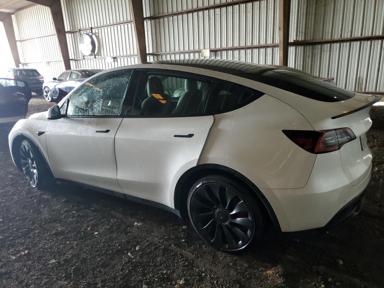 2022 TESLA MODEL Y  VIN:7SAYGDEF9NF539165