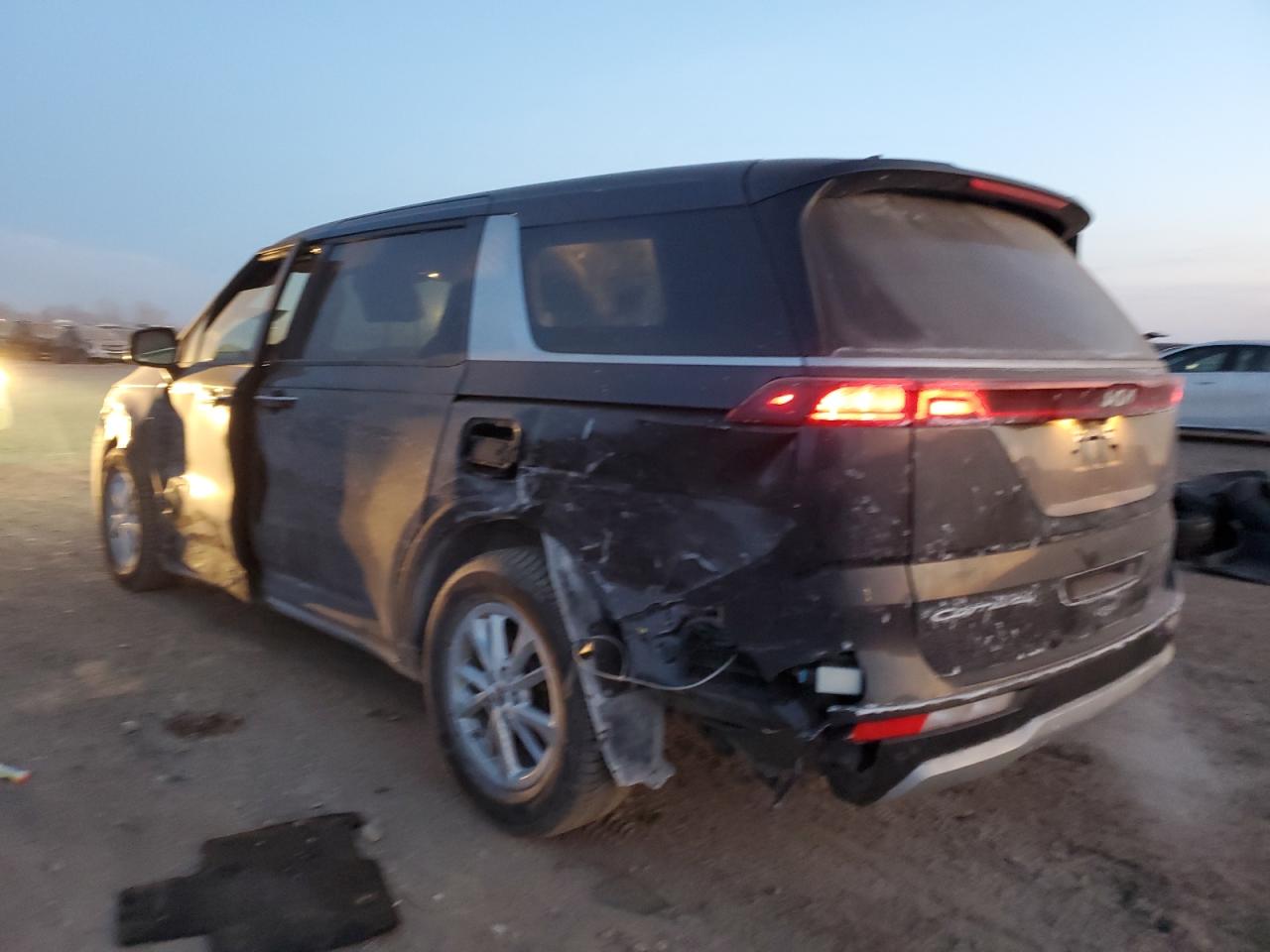 2022 KIA CARNIVAL LX VIN:KNDNB4H3XN6122584