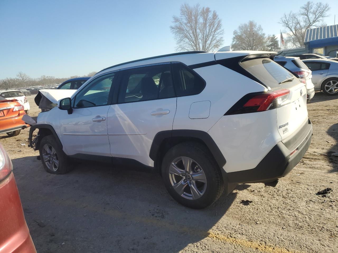 2022 TOYOTA RAV4 XLE VIN:2T3P1RFV0NC285533