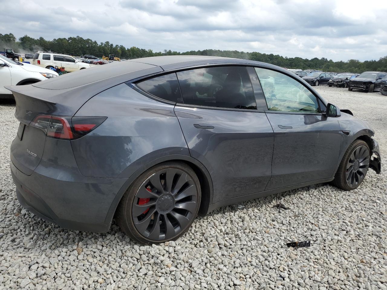 2023 TESLA MODEL Y  VIN:7SAYGDEF4PF829543