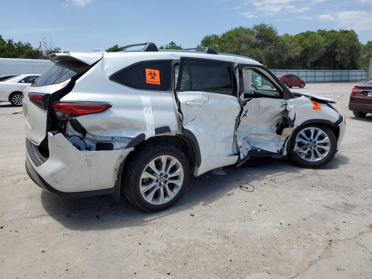 2022 TOYOTA HIGHLANDER LIMITED VIN:5TDDZRBH8NS213040