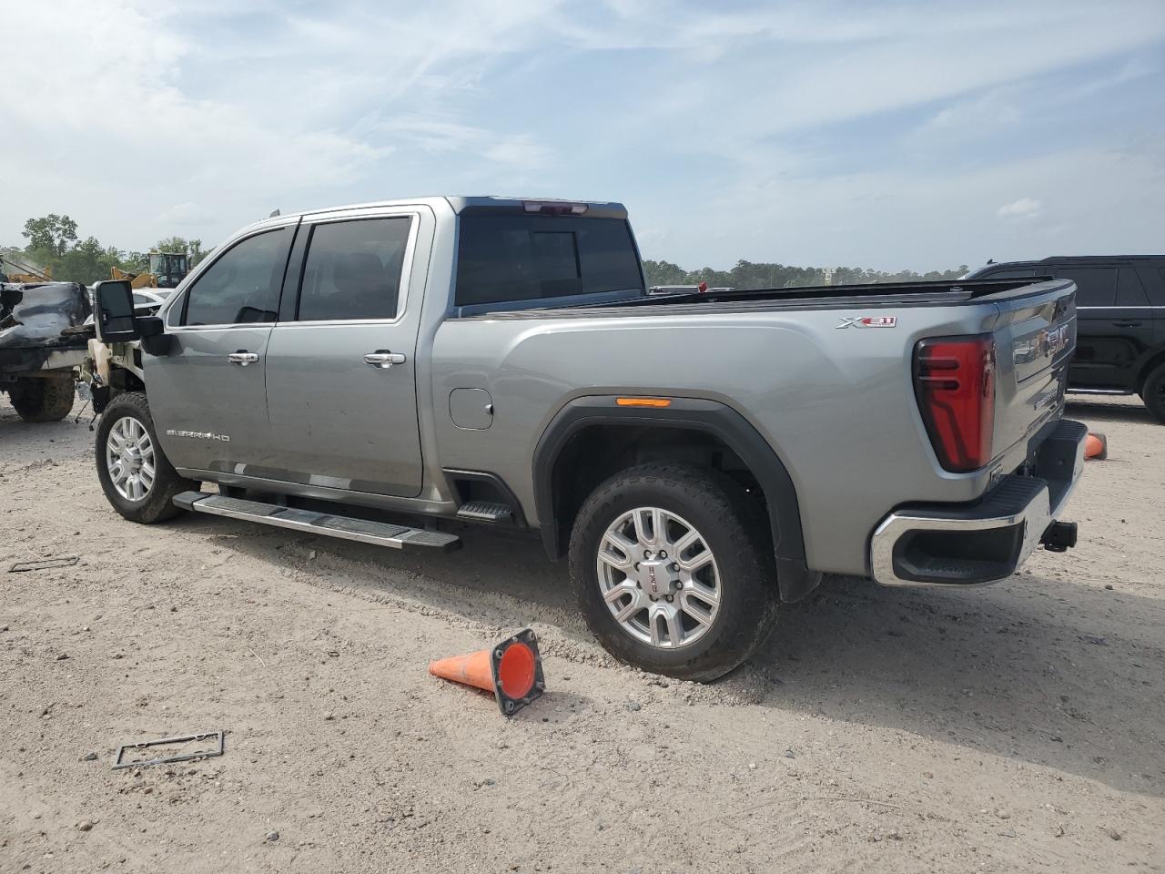 2024 GMC SIERRA K3500 SLT VIN:1GT49UEY0RF307918