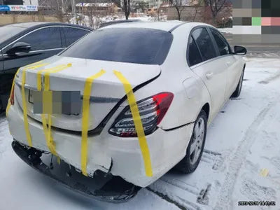 2015 Mercedes-Benz C 200 VIN: