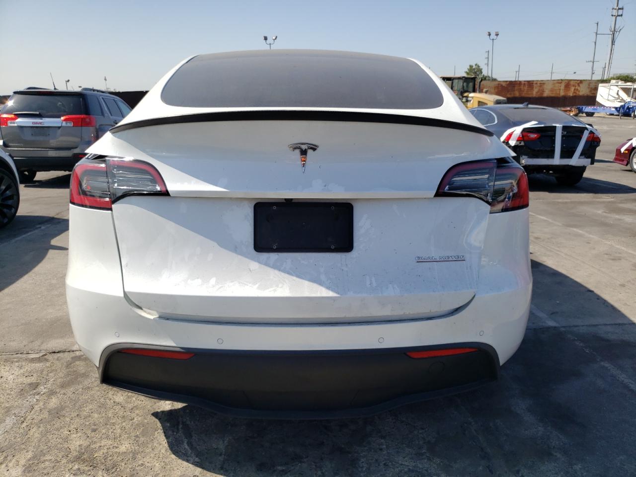 2022 TESLA MODEL Y  VIN:7SAYGDEF8NF383247