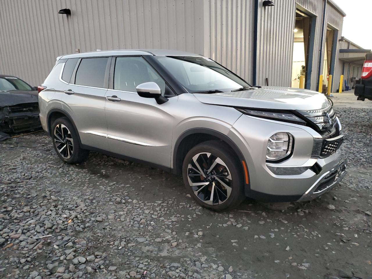 2022 MITSUBISHI OUTLANDER ES VIN:JA4J3TA88NZ045637