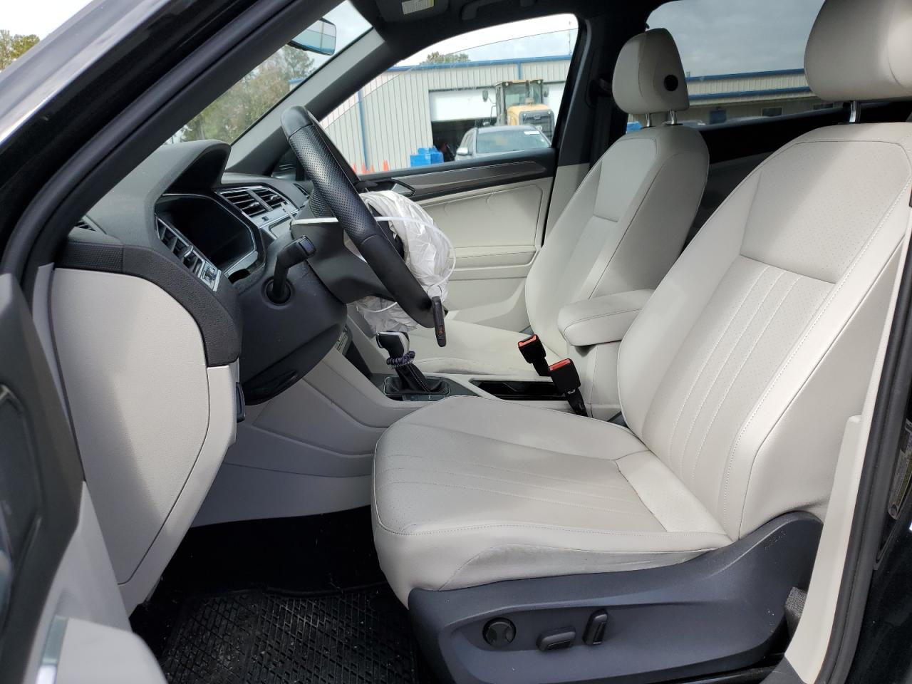 2022 VOLKSWAGEN TIGUAN SE R-LINE BLACK VIN:3VVCB7AX8NM075627