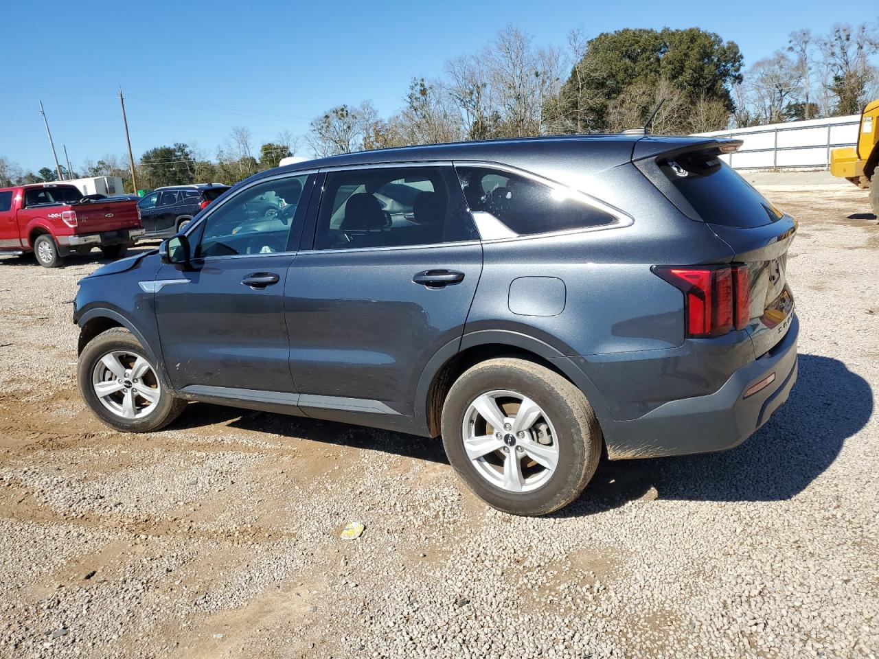 2022 KIA SORENTO LX VIN:5XYRG4LC2NG122019