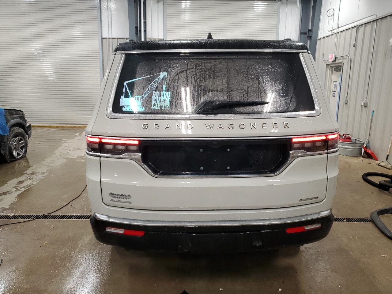 2022 JEEP GRAND WAGONEER SERIES III VIN:1C4SJVGJ5NS128232