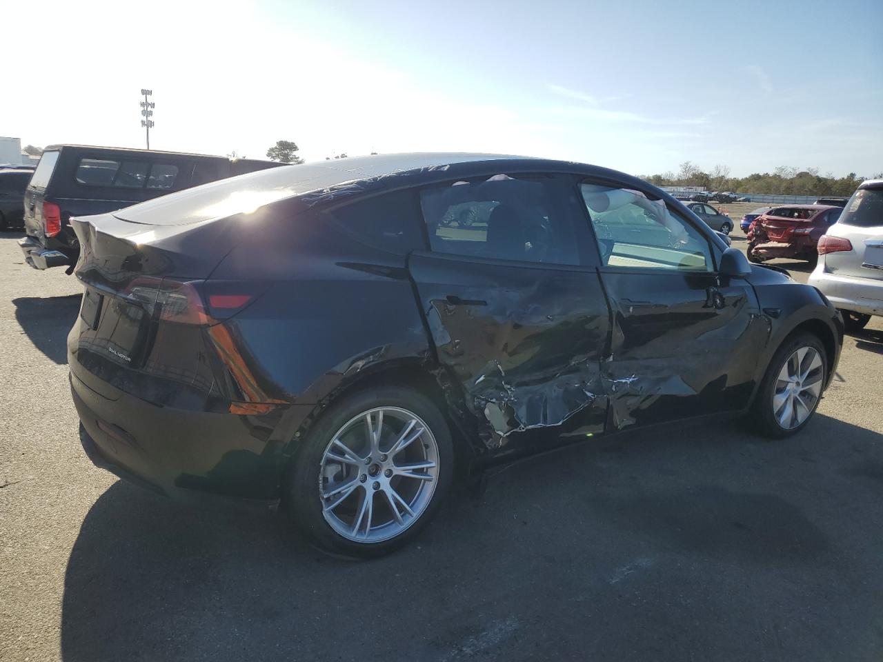 2023 TESLA MODEL Y  VIN:7SAYGDEE3PA197087