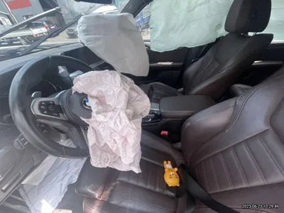 2018 BMW 320 702KMWBATX3104JLB VIN:702KMWBATX3104JLB