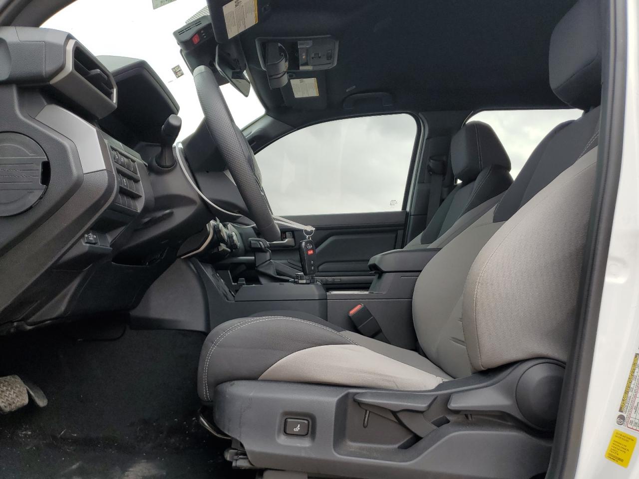 2024 TOYOTA TACOMA DOUBLE CAB VIN:3TMLB5JN2RM027709