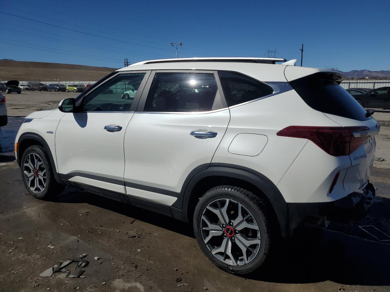 2022 KIA SELTOS SX VIN:KNDETCA25N7259273