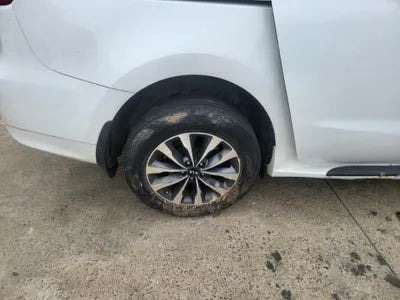 2014 Kia Carnival VIN: