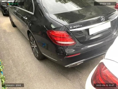 2019 Mercedes-Benz E 300 WDDZF5DB7KA697751 VIN:WDDZF5DB7KA697751