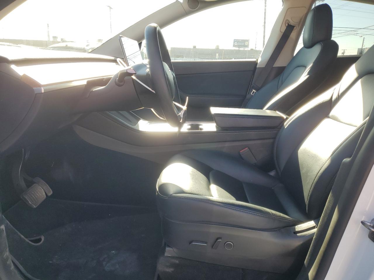 2022 TESLA MODEL Y  VIN:7SAYGDEE4NF487371