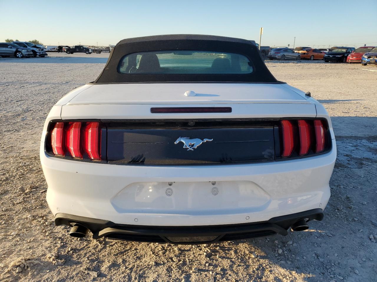 2022 FORD MUSTANG  VIN:1FATP8UH6N5120344