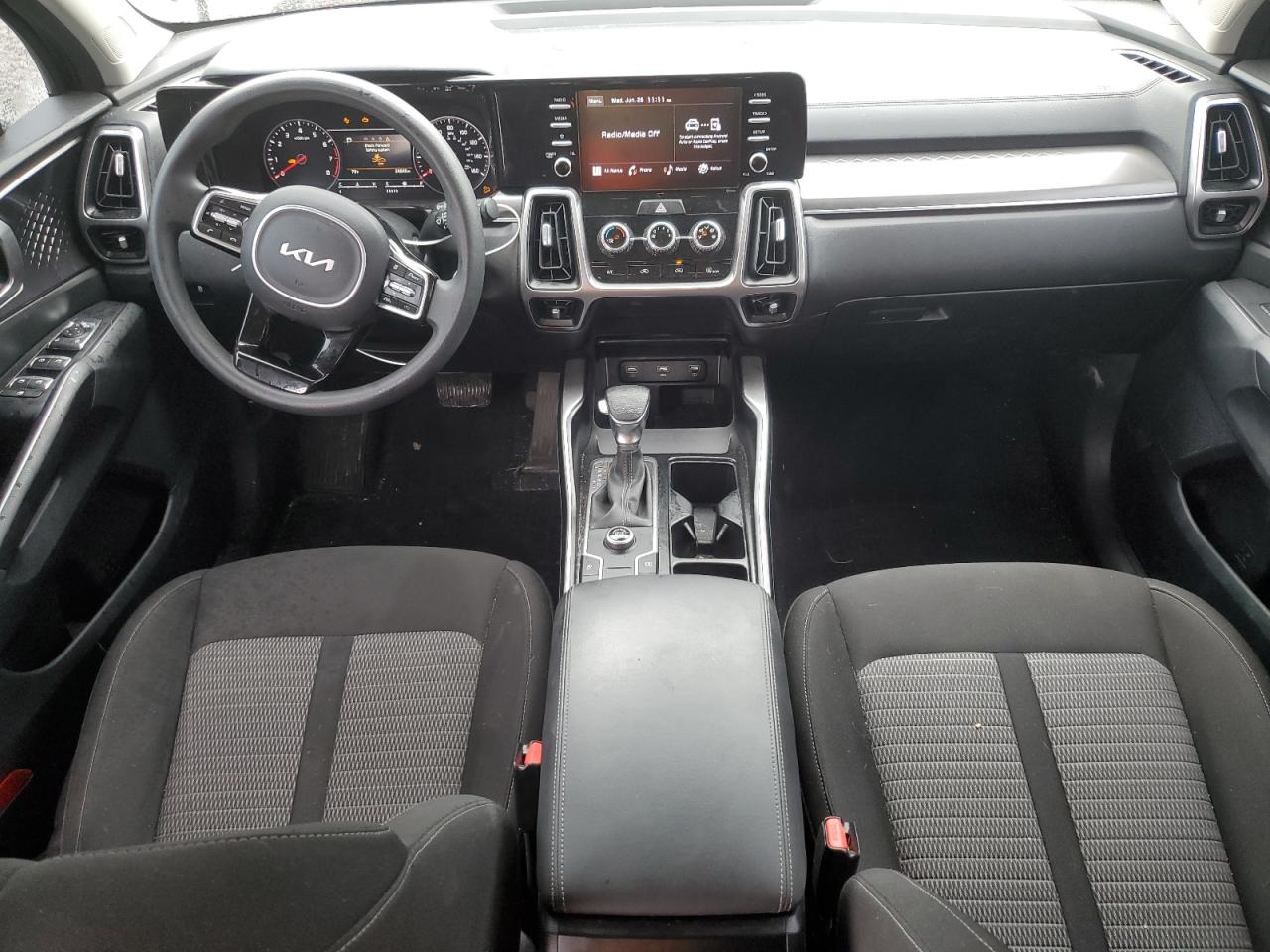 2022 KIA SORENTO LX VIN:5XYRG4LC8NG143036