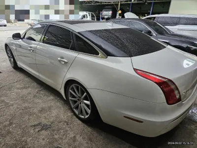2015 Jaguar XJ VIN: