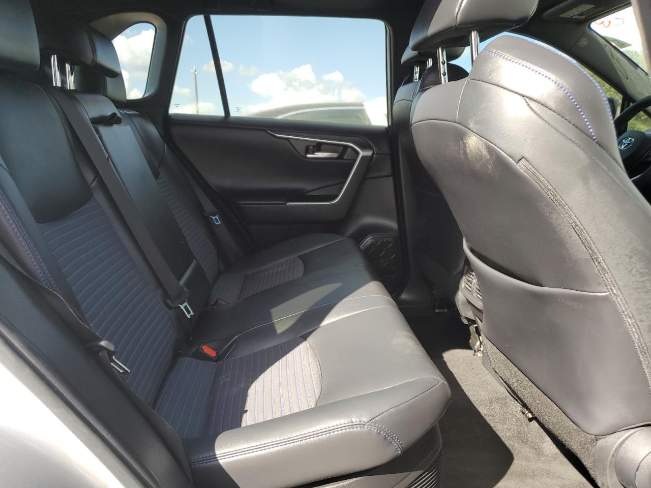 2022 TOYOTA RAV4 XSE VIN:2T3E6RFV8NW031687