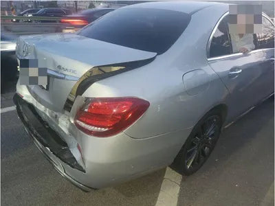 2017 Mercedes-Benz E 220 VIN: