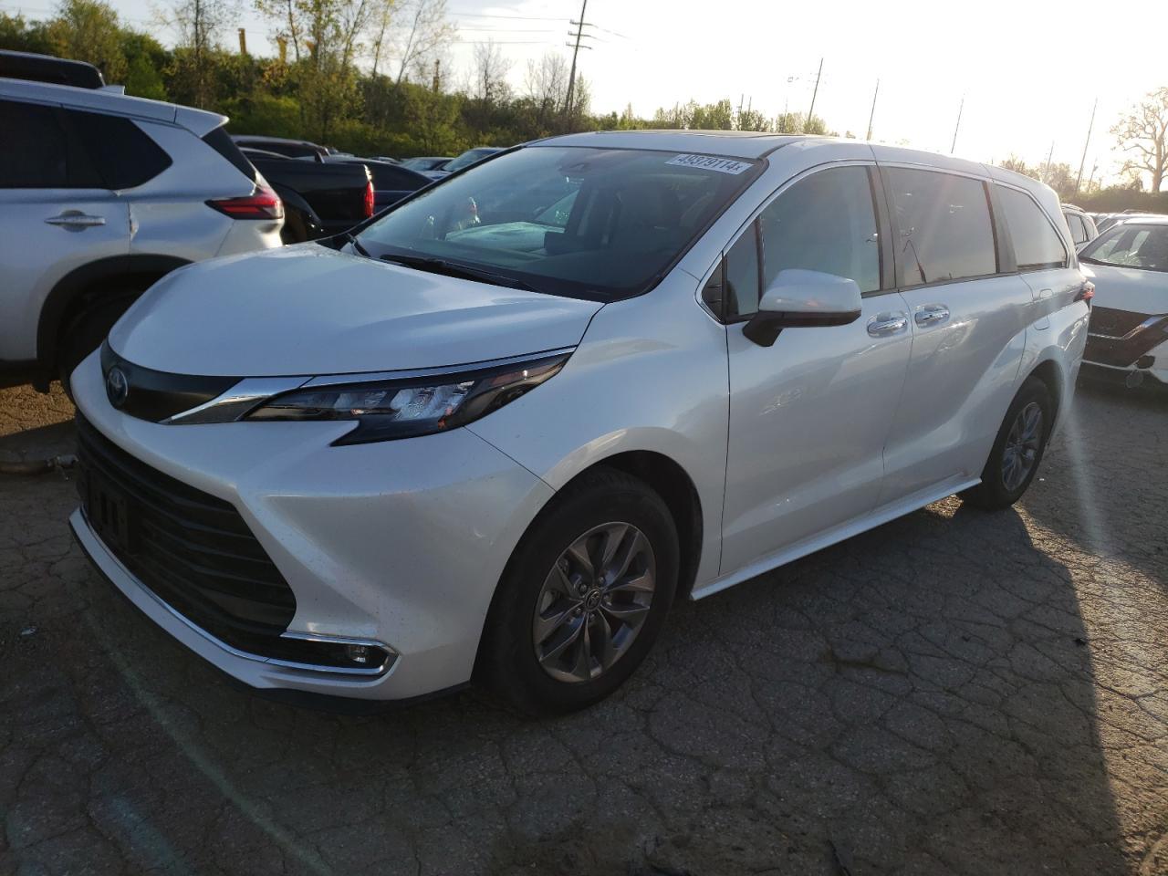 2024 TOYOTA SIENNA XLE VIN:5TDYSKFC7RS110547