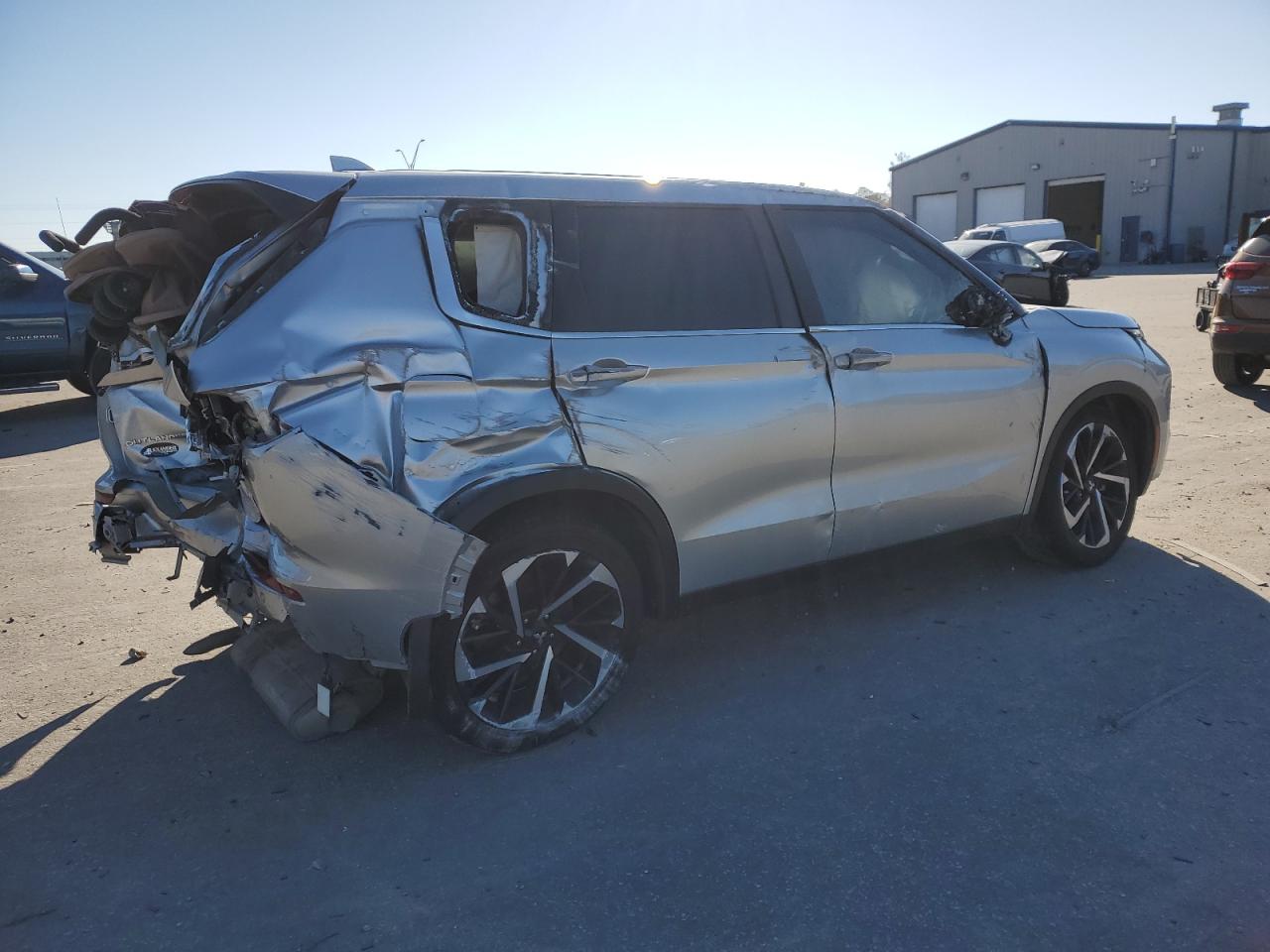 2022 MITSUBISHI OUTLANDER ES VIN:JA4J3TA80NZ002636