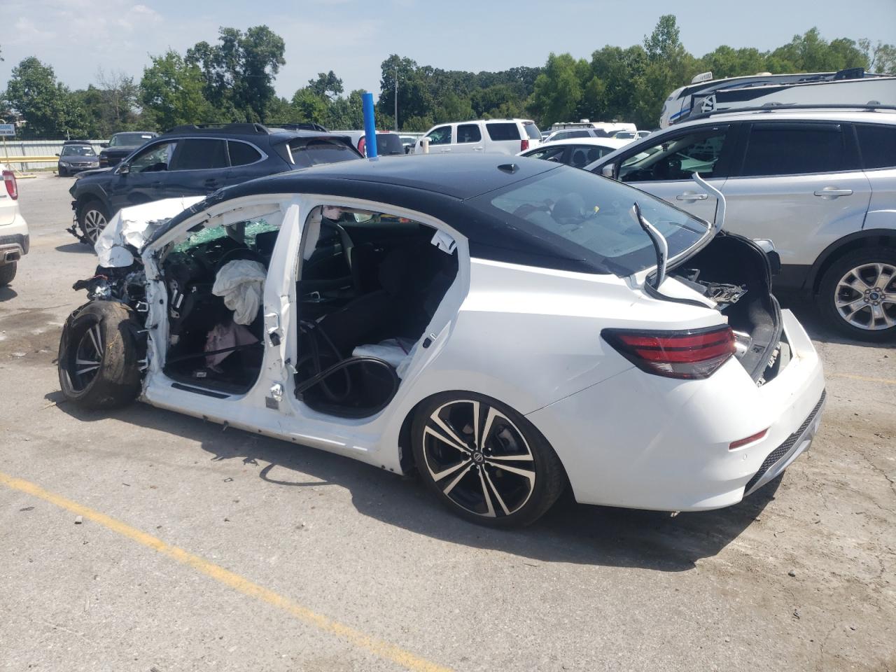 2022 NISSAN SENTRA SR VIN:3N1AB8DV8NY271648
