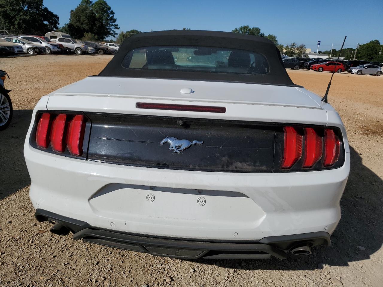 2022 FORD MUSTANG  VIN:1FATP8UH0N5105404