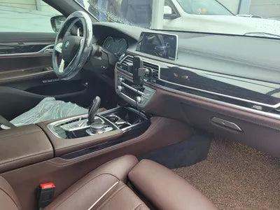 2017 BMW 740 WBA7E4104HGV21244 VIN:WBA7E4104HGV21244