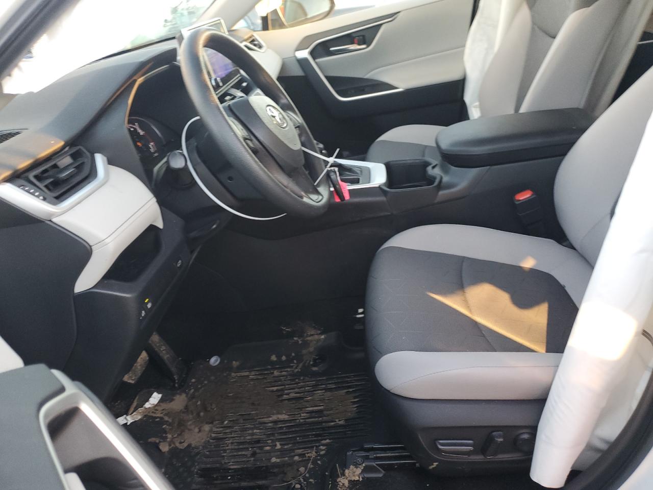 2023 TOYOTA RAV4 XLE VIN:2T3W1RFV8PC238118