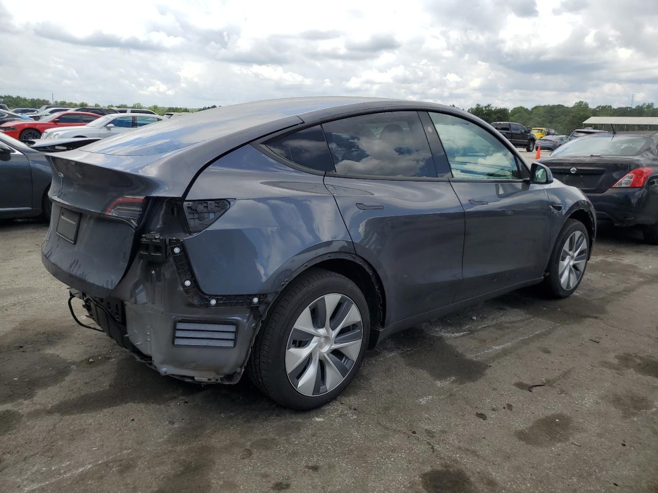 2023 TESLA MODEL Y  VIN:7SAYGDED6PF935135