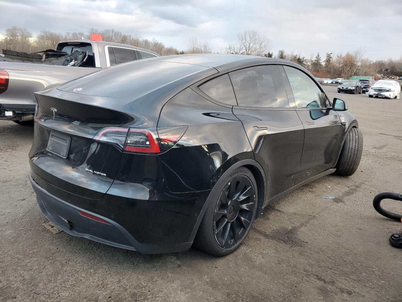 2022 TESLA MODEL Y  VIN:7SAYGDEE5NA007514