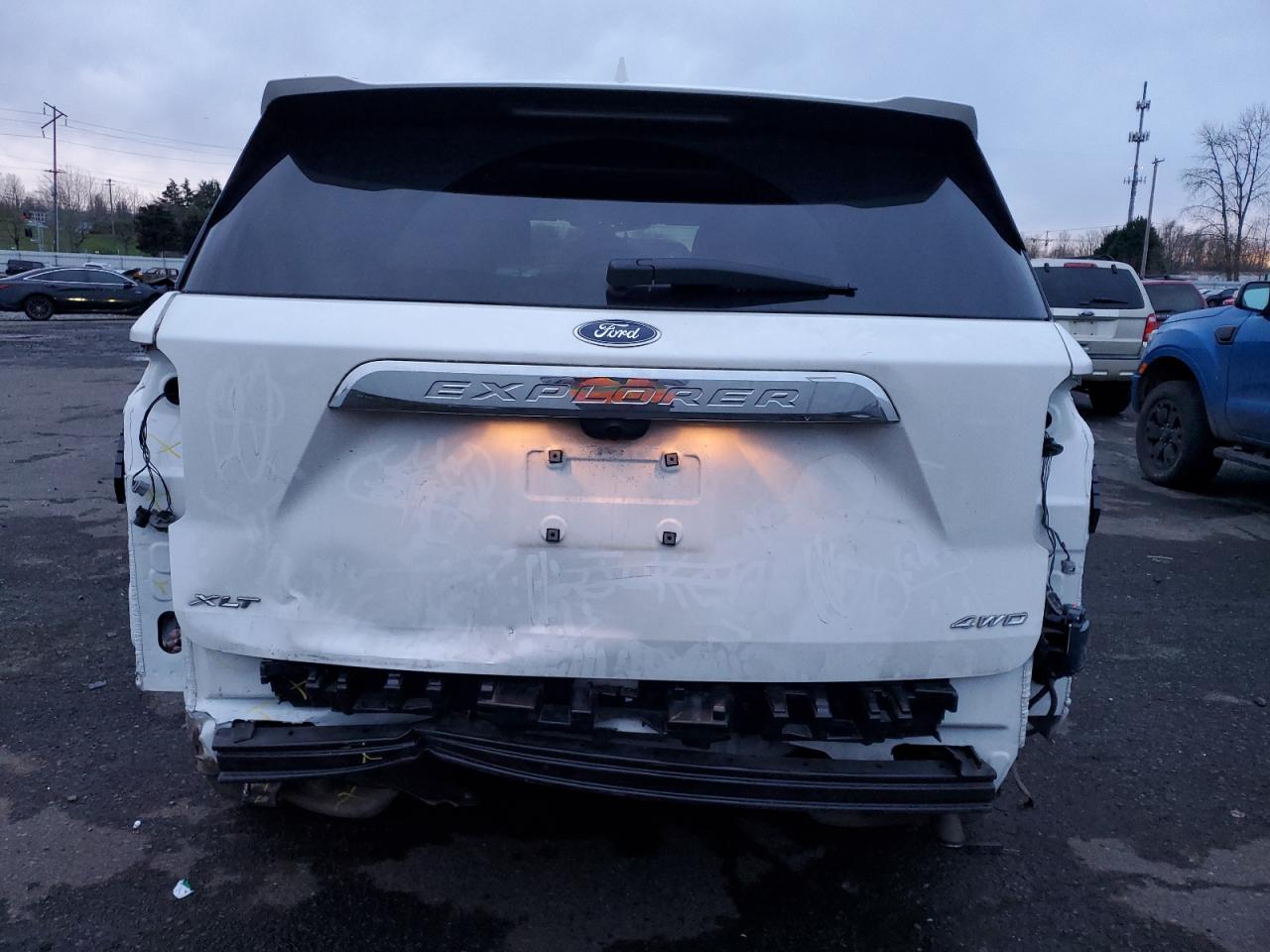 2022 FORD EXPLORER XLT VIN:1FMSK8DH2NGB57637