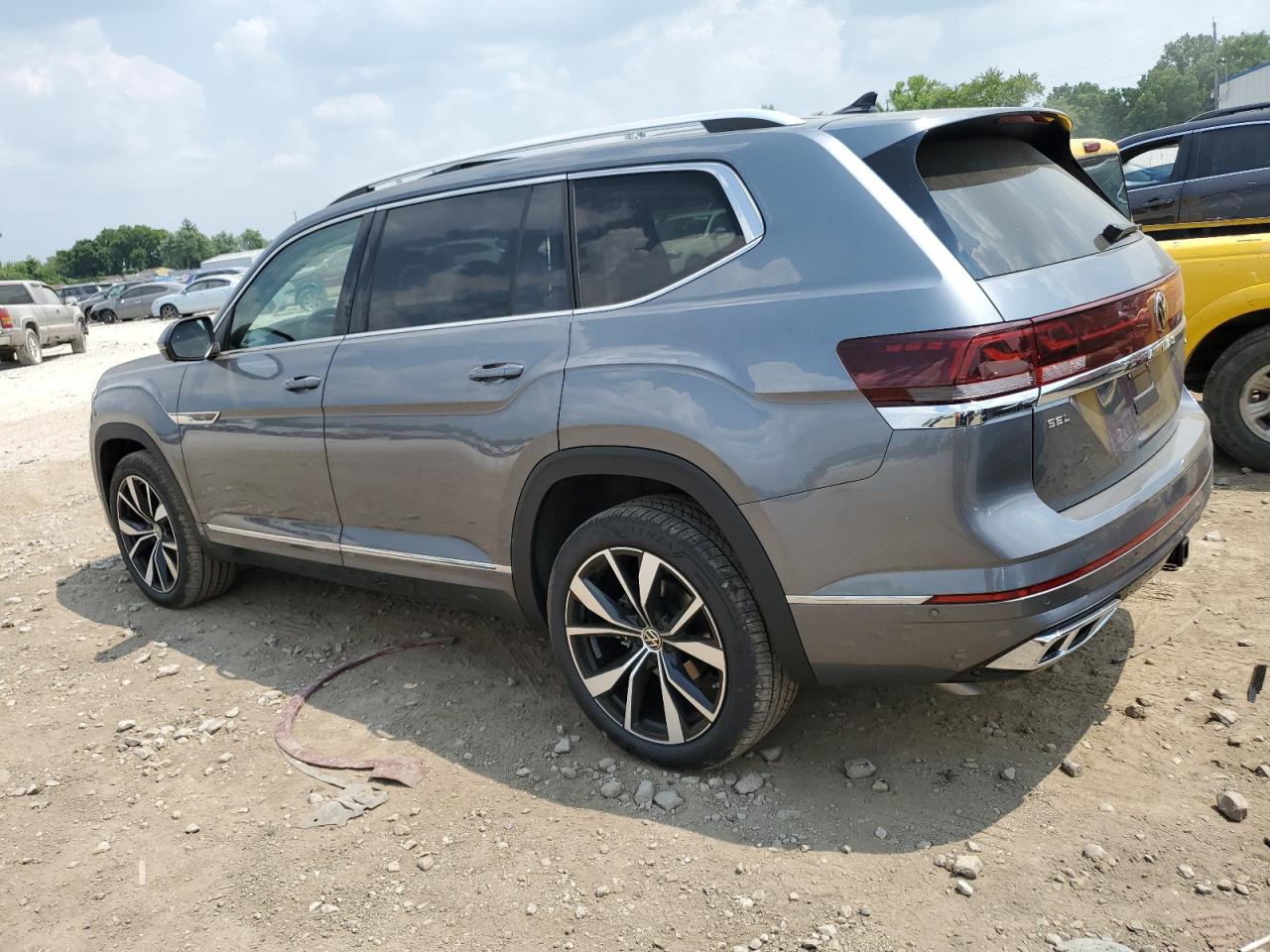 2024 VOLKSWAGEN ATLAS SEL PREMIUM R-LINE VIN:1V2FR2CA9RC576230