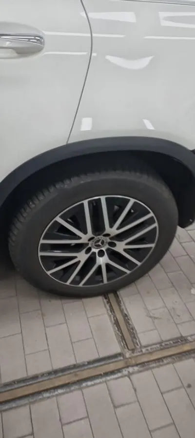 2020 Mercedes-Benz GLC 300 VIN: