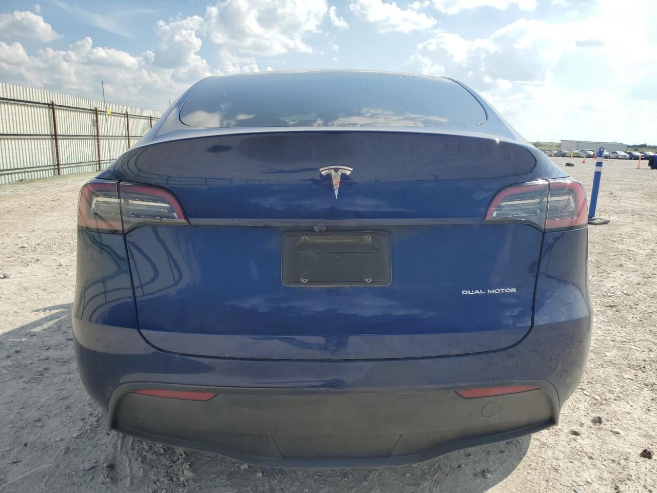 2023 TESLA MODEL Y  VIN:7SAYGDEE5PA137764