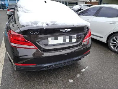 2017 Genesis G70 VIN: