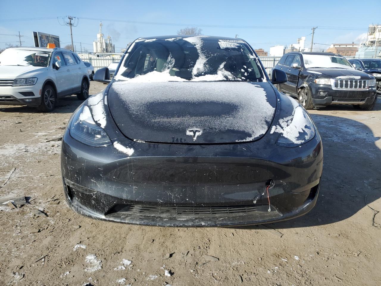 2024 TESLA MODEL Y  VIN:7SAYGDEE6RF152828