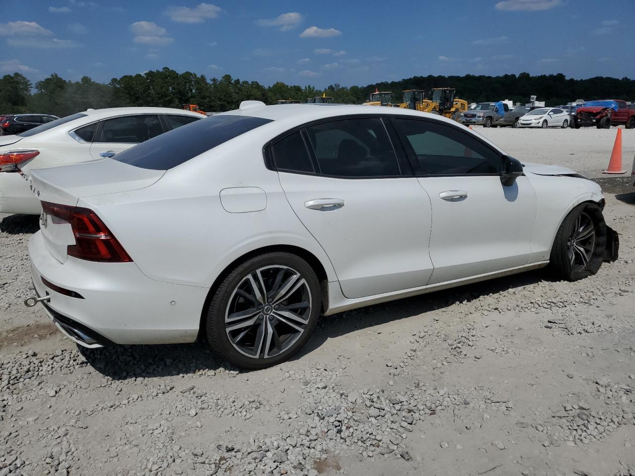 2022 VOLVO S60 B5 R-DESIGN VIN:7JRL12TMXNG158026