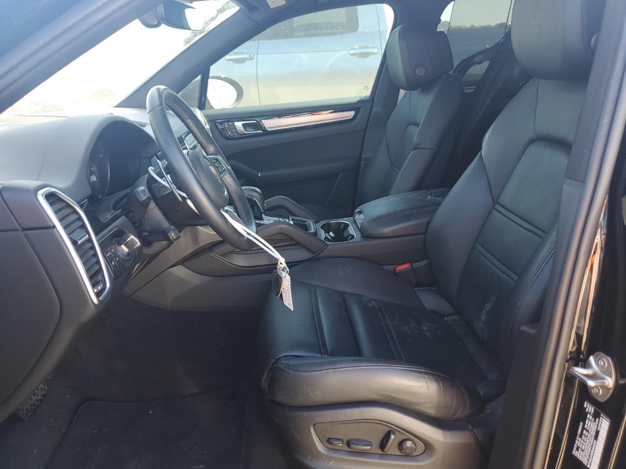 2023 PORSCHE CAYENNE BASE VIN:WP1AA2AY5PDA02345