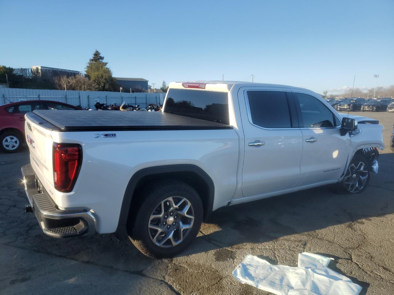 2023 GMC SIERRA K1500 SLT VIN:3GTUUDED0PG146817