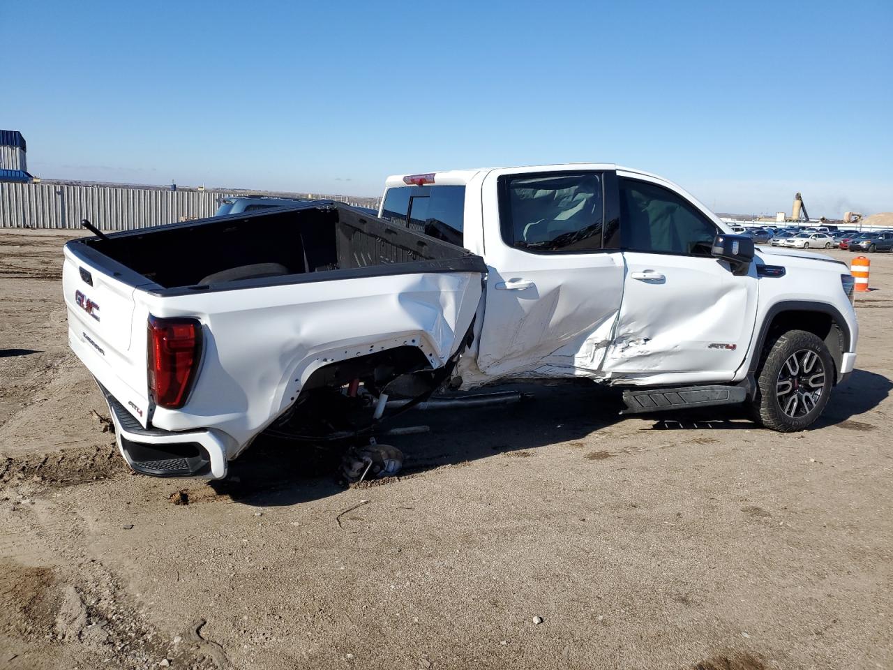 2023 GMC SIERRA K1500 AT4 VIN:1GTUUEE85PZ305906