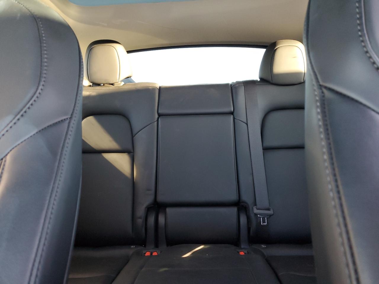 2022 TESLA MODEL Y  VIN:7SAYGDEF9NF460367