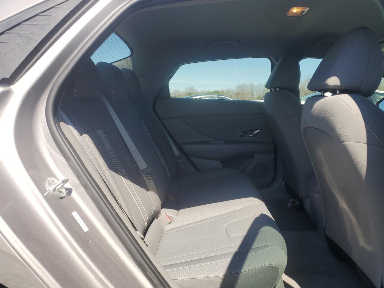 2022 HYUNDAI ELANTRA SEL VIN:KMHLS4AG6NU367393