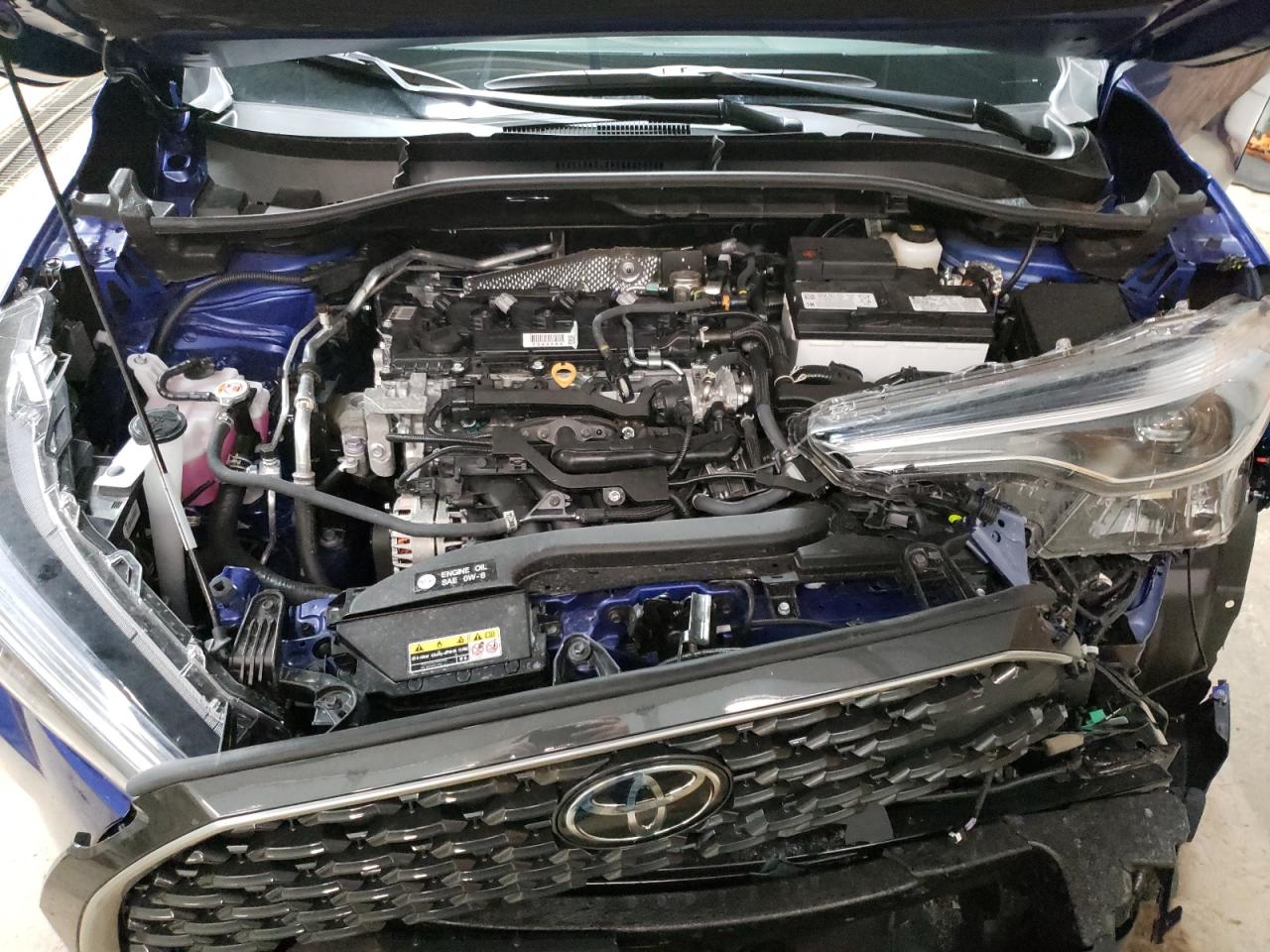 2024 TOYOTA COROLLA CROSS XLE VIN:7MUDAABG6RV101672