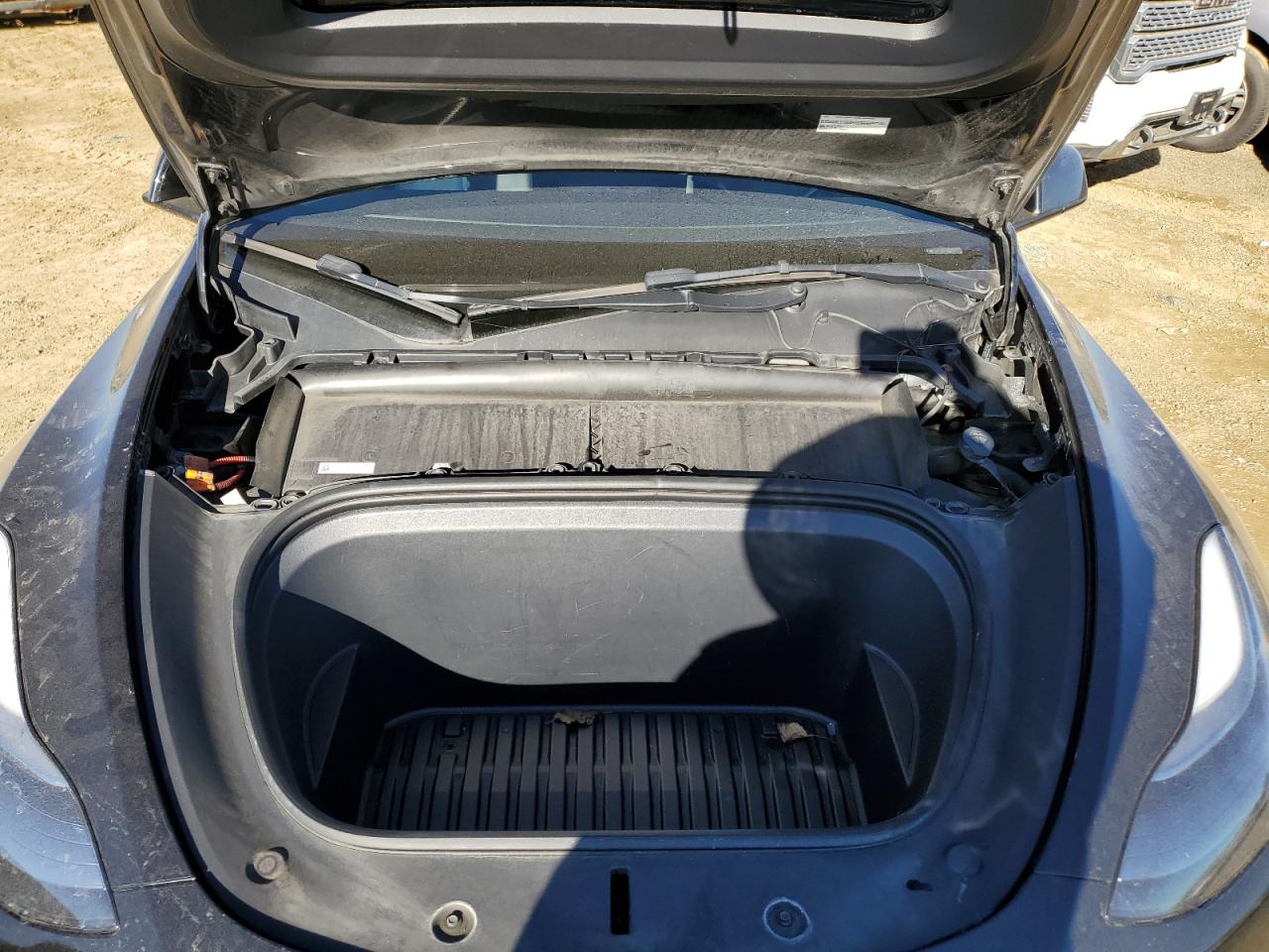 2023 TESLA MODEL Y  VIN:7SAYGAEEXPF710790